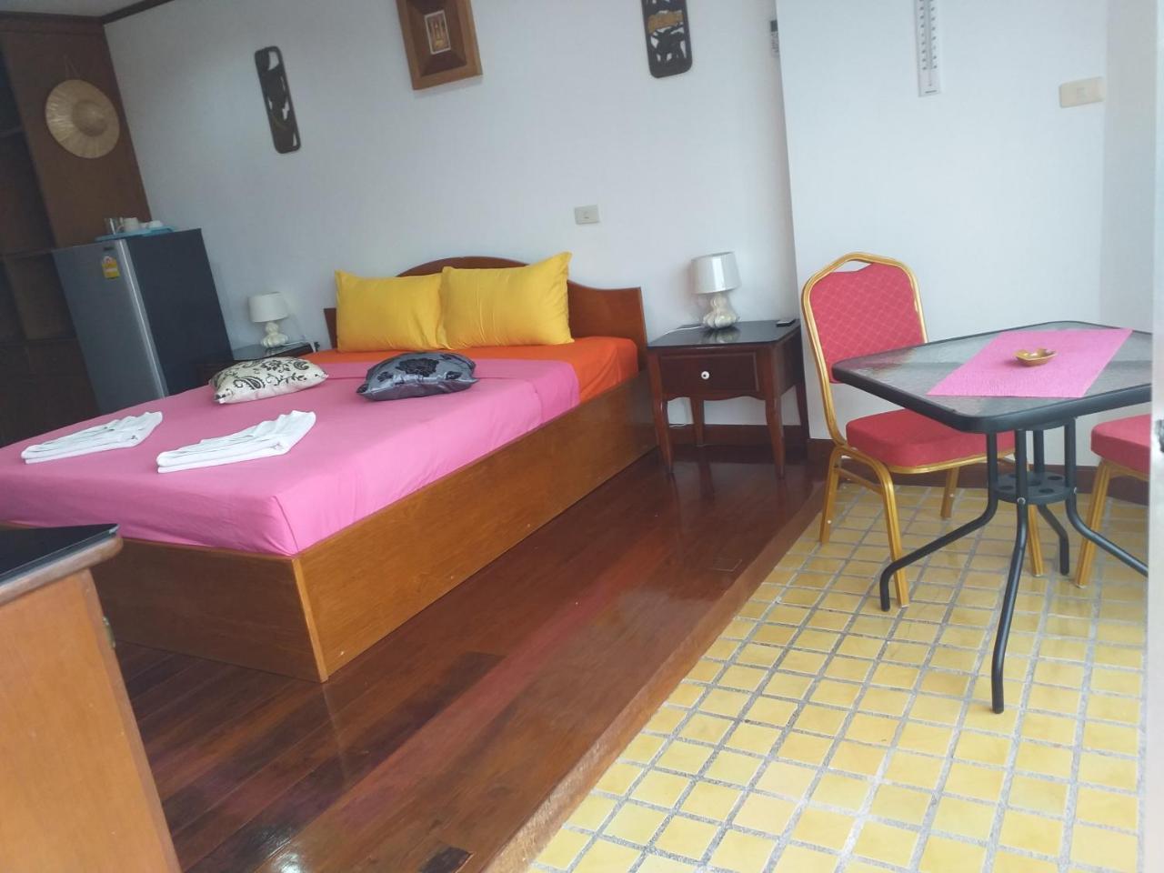 B&B View Talay 1B Studio Jomtien Pattaya Extérieur photo